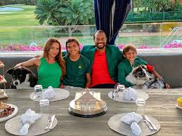 Rush limbaugh, talk titan and republican kingmaker, died at age 70 of lung cancer at his palm beach county home in florida. Tiger Woods Bond With Girlfriend Erica Herman Living Together And His Kids Like Her Too