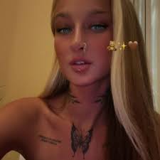 Dentist recommendations ** I was referred by my old dentists in Bishop  Stortford (Oasis) for dental surgery at Addenbrookes, to take 2 broken back  teeth out as they were level with