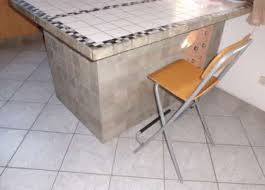 Eine bar kann dabei sowohl in einer wohnung, beispielsweise in der küche oder im partykeller, als wie der heimwerker recht einfach eine bar selber bauen kann, beschreibt die folgende bauanleitung. Eine Theke Fur Die Kuche Selber Bauen Frag Den Heimwerker Com