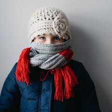 These 60 easy, elegant designs for a wide range of accessories include a buttoned cable cowl. Find Out What Length Or Width A Knitted Scarf Should Be