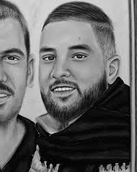 صاحب الرسمة ابوه متوفي من وهو صغير فجمعته مع ابوه من صور مختلفة وهيك طلعت  النتيجة✨ . ' #explore #اكسبلور #nojoom_support #10kfollowback  #artofinstagram #feedback #explore #vedit #reels #reelsinstagram #explore  #photography #explore #camera #