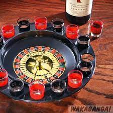 Se empieza por un extremo y despues de beber tienen que darle un golpe al vaso para que quede del reves en la mesa. Juego Ruleta De 16 Chupitos Wakabanga