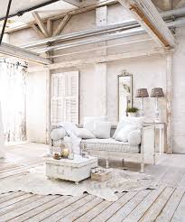 Denkt man beispielsweise an seinen letzten sommerurlaub in der toskana, assoziiert man damit direkt warme, natürliche impressionen. Mediterran Einrichten Modern Wie Sieht Der Neue Stil Aus