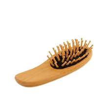The best for long hair: Small Oval Wooden Hair Brush Cose Della Natura