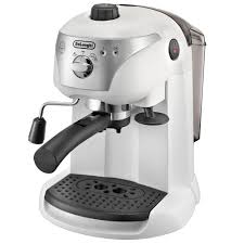 I enjoy mostly lattes and caps, while my wife likes strait coffee. Espressor Manual De Longhi Ec221 W Dispozitiv Spumare Sistem Cappuccino 15 Bar 1 L Oprire Automata Alb Emag Ro