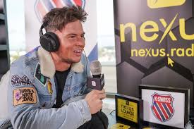 Uploaded saturday night kiss with joel corry : Joel Corry Hates A Savaged Haircut Nexus Radio