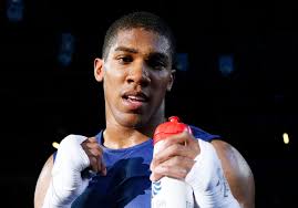 Anthony Joshua gave Tyson Fury a 'beating' during early sparring session