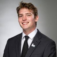 Carolyn Elwood's Instagram, Twitter & Facebook