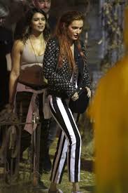 Hollywood lifestyle presents bella thorne's new house tour 2020 | this video is about bella thorne's home inside and outside.#hollywoodlifestyle #bellathorne. Bella Thorne At It Haunted House In Hollywood 09 06 2017 14 Hawtcelebs