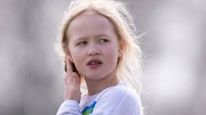 Savannah Queen's Instagram, Twitter & Facebook