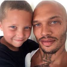 Résultat de recherche d'images pour "jeremy meeks mugshot"