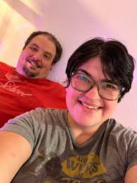 I hope this is allowed! But does anyone know any houses for rent ? 3bed 1  bath or 3 bed 2 bath. No more then 1000. Please. Doesn't even have to be