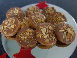 Nusstaler Rezept Mit Bild Von Dolcevita4456 Chefkoch De Rezepte Lebensmittel Essen Platzchen Backen Weihnachten