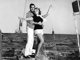 Belgin doruk, sinemada güzelilğiyle, oyun gücüyle ve yanağındaki gamzesiyle büyük sükse yaptı. Sevgi Onu Kurtarabilirdi Trajik Hikayesiyle Yesilcam In Kirgin Kucuk Hanim I Belgin Doruk Onedio Com