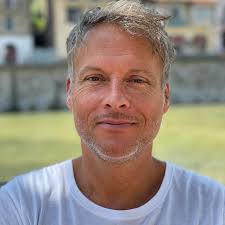 Good morning, here my Pantera, that I bought a few days before. I want to  put