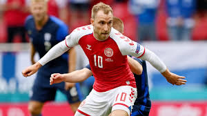 Christian eriksen er vågen og er til yderligere undersøgelser på rigshospitalet. Christian Eriksen Bricht Bei Em Spiel Zusammen Euro 2020 Fussball Sportschau De