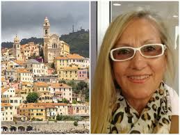 Cervo inaugura la sua nuova scritta tra via Naviganti e l'Aurelia: "Un  benvenuto a cittadini e visitatori"