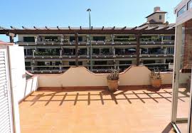 Interstates 405, 105, 110, and 10, which all afford residents simple travels and commutes. Stadler Immobilien Teneriffa Wohnung In La Paz Mit Grosser Terrasse