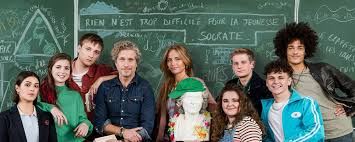 Contrairement à ses 3 frères, il est « 1er de sa classe ». La Faute A Rousseau Synopsis Casting Replay Streaming