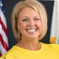 Amanda Dea's Instagram, Twitter & Facebook