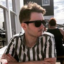 Steven Earles's Instagram, Twitter & Facebook