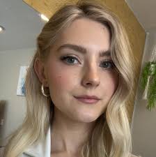 Happy National Cat Lady Day! Tag your favorite cat lady to make their day  😻 📸: Bjorn Stefanson #kitten #cats #catlady