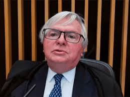 Narrativas frívolas": Juiz extingue ação por litigância predatória