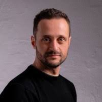 200+ perfiles de «Pasceri»