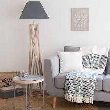 Reporter sur une planche le gabarit qui permettra de donner la forme à la moelle de rotin naturel de 5 mm. 30 Lampadaires Maisons Du Monde Au Top Photos Deco
