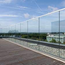 All our systems are either base or side fixed and can be shaped to suit installation requirements. China Balcony U Channel Base Shoe Railing Tempered Glass Roof Balustrade China Aluminum U Base Channel Railing U Channel Glass Railing