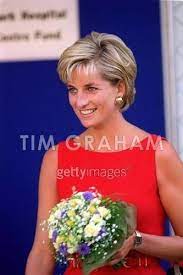 Princess Diana Photo Diana Princess Of Wales At Northwick Park Princess Diana Hair Princess Diana Princess Diana Photos