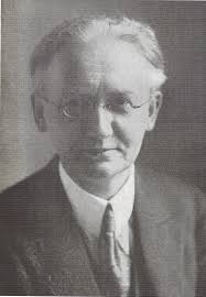 Peter Gram's Instagram, Twitter & Facebook