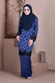 Celebrating tradition this hari raya is oniatta effendi's batik collection from baju by oniatta, pairing hari raya 2017 fashion. Baju Kurung Lace Madame Rina Royal Blue Muslimahclothing Com