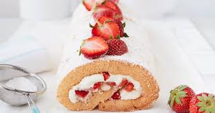 Erdbeer Biskuitrolle So Gelingt Sie Garantiert Die Besten Backrezepte Mit Gelinggarantie Rezept In 2020 Backrezepte Kuchen Und Torten Rezepte Einfach Backen