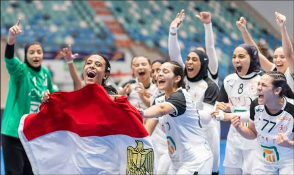 منتخب ناشئات اليد يستهل مشواره في بطولة العالم بالفوز على كرواتيا 27-24  🇪🇬 #تتويج_نيوز
