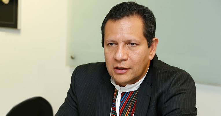 Desde el petrismo ya sondean al magistrado Luis Guillermo Pérez como  ministro de Justicia - Semana