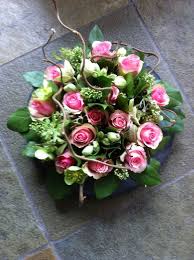 Epingle Par Vanhoof Myriam Sur Floral Arrangements Fleur Design Deco Floral Arrangements Floraux