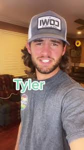 Tyler Retzer's Instagram, Twitter & Facebook