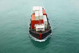 What Is The Best Way To Avoid Overloading Your Boat Boat Capacity Rules Explained Desperatesailors Com