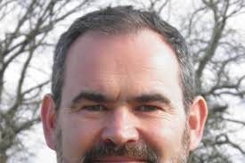 FOURS. David Bongard se présente à Fours