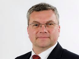 <b>Stephan Krauß</b>, Vertriebsingenieur optoelektronische Systeme - SK