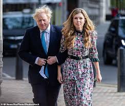 A photograph taken of mr johnson and his bride in downing street's garden after the wedding saw them gazing at each other with mrs johnson wearing a long white dress and a floral. Carrie Symonds And Boris Johnson S Wedding What Will It Look Like Around World Journal