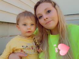 Brenda Quinby's Instagram, Twitter & Facebook