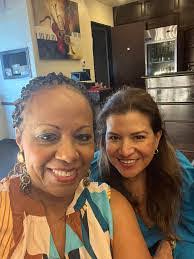 Janet Knotts's Instagram, Twitter & Facebook