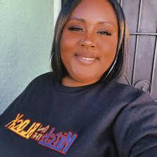 😡 I SHOULDVE LEFT THIS MAN ALONE‼️ NOW WE AT THE HOSPITAL, HE GOING IN AND  OUT, THEY DONE CALLED HIS WIFE AND SHE IS ON THE WAY… I SHOULD LEAVE BUT