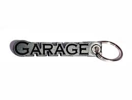 Perfektes kleines geschenk, strumpf füllstoff, geschenk für weihnachten, geburtstagsgeschenk oder andere besondere gelegenheit. Schlusselanhanger Garage Leder Metall Schwarz