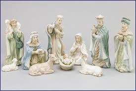 Back to home page | listed in category: 6 1 2 10pc Porcelain Nativity Set