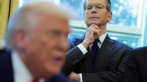 TVLine Items: Nick Cannon Moves to Brooklyn, Mena Suvari in Hell and More