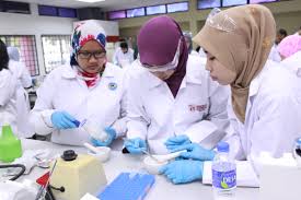 #fakulti #bioteknologi #dan #sains fakulti bioteknologi dan sains #biomolekul unive #biotech u pm : Bengkel Pencirian Biokimia Dan Molekular Bakteria Dan Kulat Menggunakan Kaedah Bioinformatik Fakulti Bioteknologi Dan Sains Biomolekul