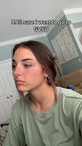 Cathryn Lambert's Instagram, Twitter & Facebook